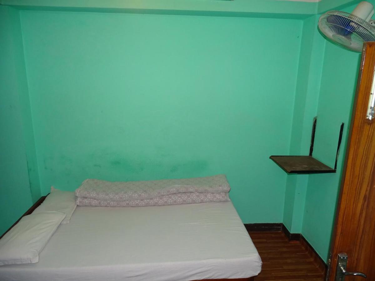 Green House Lodge Катманду Экстерьер фото